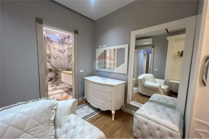 Tirane, jepet me qera apartament 3+1+Ballkon , 130 m² 1.400 € (kompleksi delijorgji)