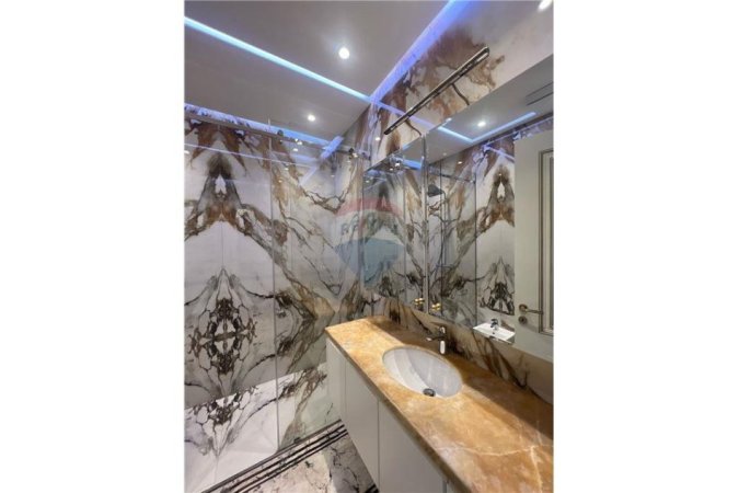 Tirane, jepet me qera apartament 3+1+Ballkon , 130 m² 1.400 € (kompleksi delijorgji)