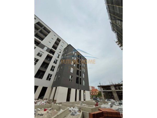 Tirane, shitet apartament 1+1+Ballkon Kati 5, 60 m² 79.000 € (përball Casa Italia)