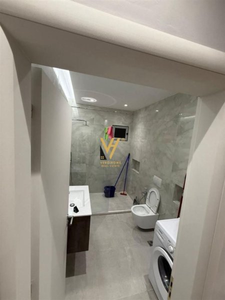 Tirane, jepet me qera apartament 1+1+Ballkon Kati 4, 74 m² 550 € (ASTIR)