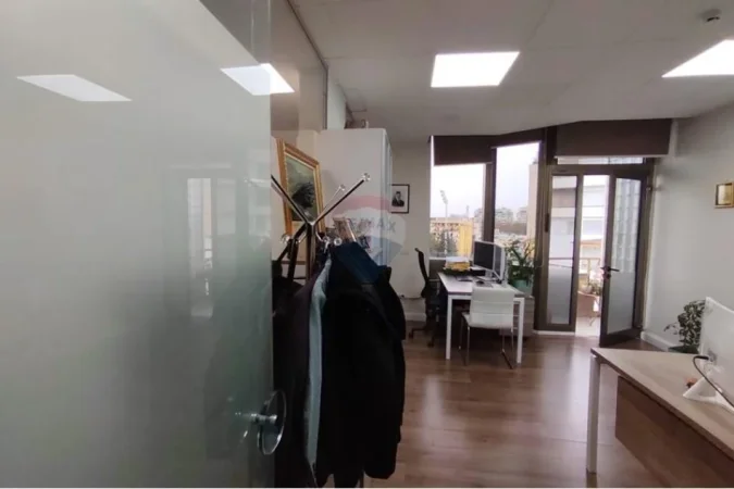 Tirane, jepet me qera apartament 3+1+Ballkon , 1.500 € (Sulejman Delvina)