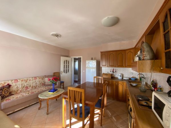 Durres, shitet apartament 2+1+Ballkon Kati 5, 88 m² 120.000 € (egnatia)