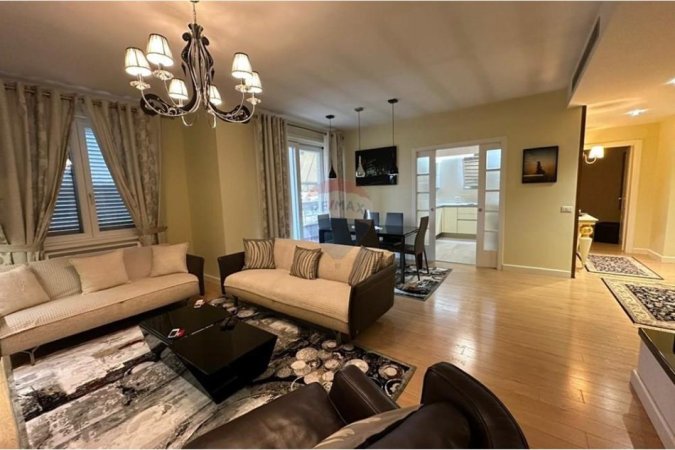 Tirane, jap me qera apartament 3+1 , 167 m² 1.800 € (Kodra e Diellit 1)