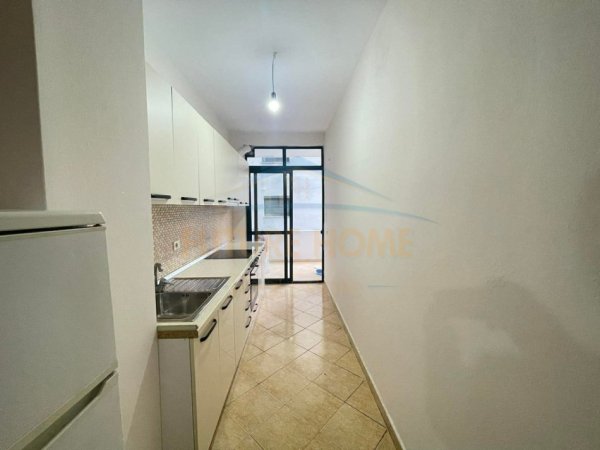Qera, Apartament 1+1, Fresk 300 €