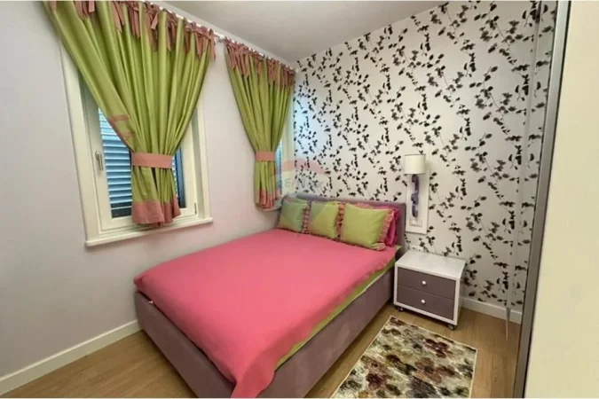 Tirane, jap me qera apartament 3+1 , 167 m² 1.800 € (Kodra e Diellit 1)