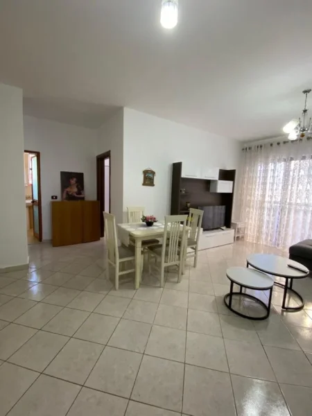 Tirane, jepet me qera 2+1 Kati 5, 104 m² 500 € (Astir)