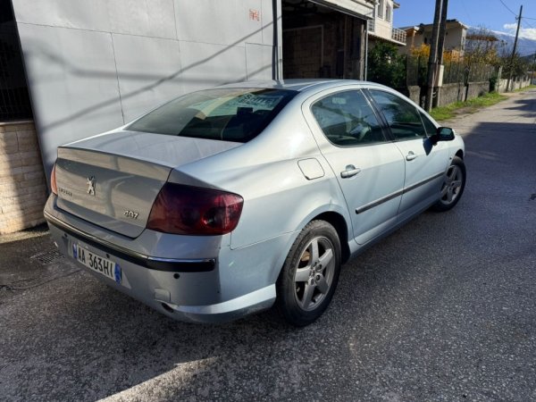 Berat, shitet makine Peugeot 407 Benzin+Gaz, gri metalizato manuale Klima 277 km 2.500 €