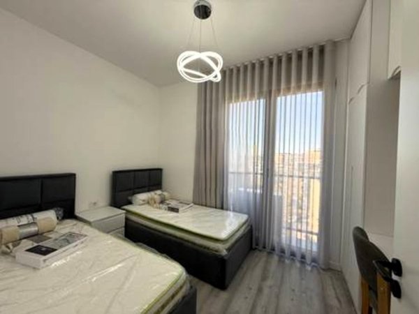 Tirane, jepet me qera apartament 1+1 Kati 7, 90 m² 800 € (DON BOSKO)