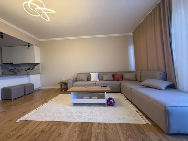 Tirane, shitet apartament 3+1 , 134 m² 240.000 € (tregu elektrik)