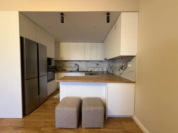 Tirane, shitet apartament 3+1 , 134 m² 240.000 € (tregu elektrik)