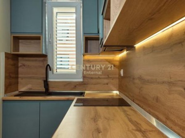 Tirane, jepet me qera apartament Kati 5, 44 m² 750 € (Bllok)