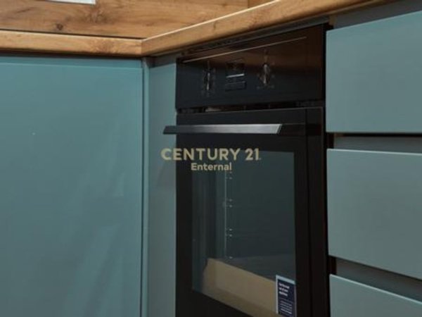 Tirane, jepet me qera apartament Kati 5, 44 m² 750 € (Bllok)