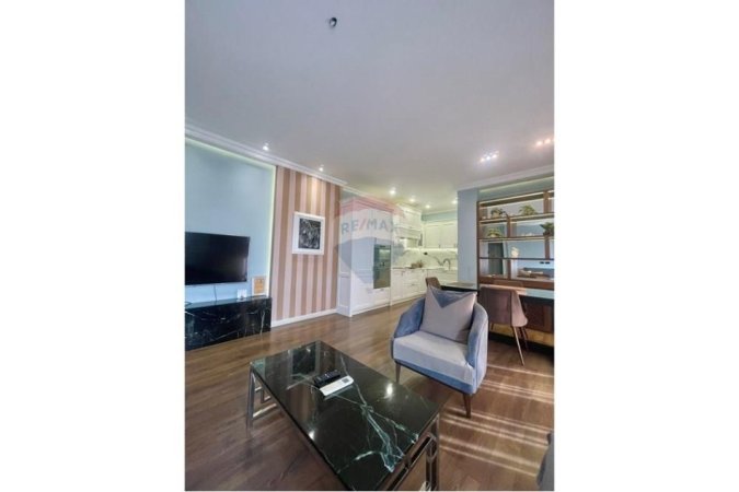 Tirane, jepet me qera apartament 2+1+Ballkon Kati 10, 95 m² 1.500 € (Rruga Kajo Karafili, Tirane)