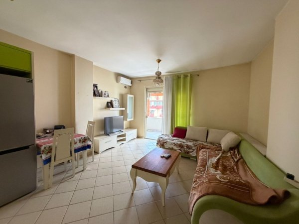 Tirane, shitet apartament 2+1 Kati 6, 104 m² 145.000 € (Bulevrdi Migjeni.)