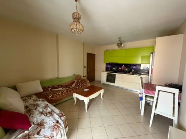 Tirane, shitet apartament 2+1 Kati 6, 104 m² 140.000 € (Bulevrdi Migjeni.)