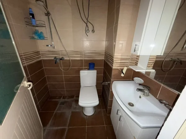 Tirane, shitet apartament 2+1 Kati 6, 104 m² 140.000 € (Bulevrdi Migjeni.)