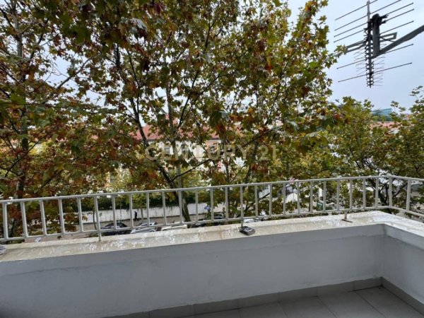 Tirane, shitet apartament 2+1+Ballkon Kati 4, 70 m² 155.000 € (Harry Fultz)