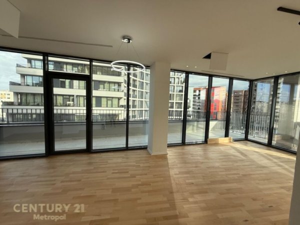 Tirane, shes apartament Kati 5, 149 m² 448.000 € (Rruga e Kosovareve)