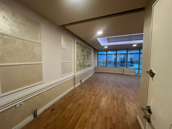 Tirane, jap me qera ambjent biznesi Kati 4, 336 m² 3.500 € (Institut)