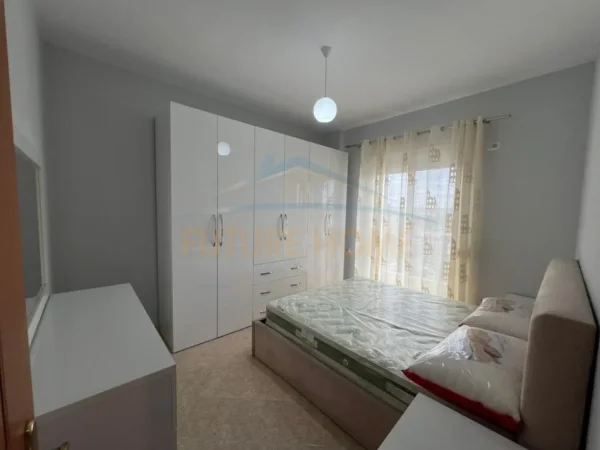 Qera, Apartament 2+1+2+ Depo, Shkoze, Tirane 480 €