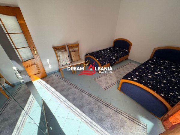 Tirane, jepet me qera apartament 3+1 , 130 m² 650€ (ne Rrugen Mine Peza)