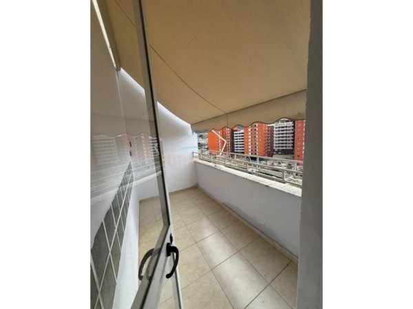 Qera, Apartament 1+1, Unaza e Re, Tiranë. 450 €