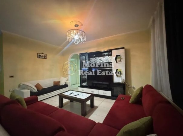 Tirane, jepet me qera apartament 2+1 Kati 5, 110 m² 550 € (Rruga Rexhep Shala)