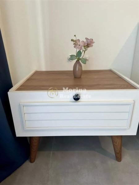 Tirane, jepet me qera apartament 1+1 Kati 1, 70 m² 650 € (Jordan Misja)