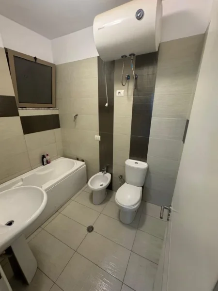 Tirane, shitet apartament 2+1 Kati 5, 108 m² 165.000 € (Prane Vila L ne Astir.)