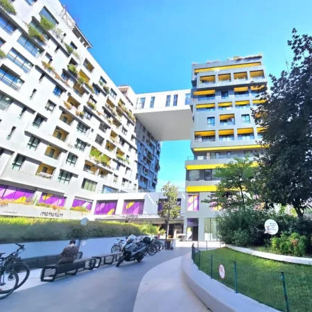 Tirane, shitet garsonier , 44 m² 139.000 € (square 21)
