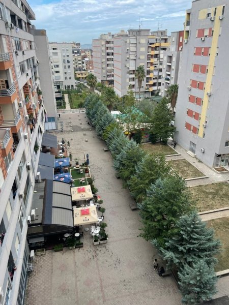 Tirane, jepet me qera apartament 1+1+Ballkon Kati 5, 60 m² 550 € (ASTIR)