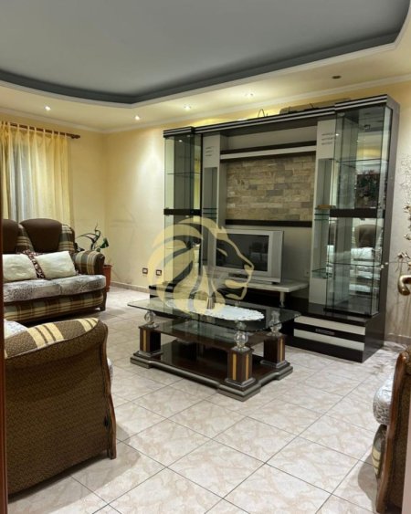 Tirane, jepet me qera apartament 2+1+Ballkon Kati 6, 75 m² 450 € 