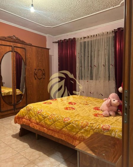 Tirane, jepet me qera apartament 2+1+Ballkon Kati 6, 75 m² 450 € 