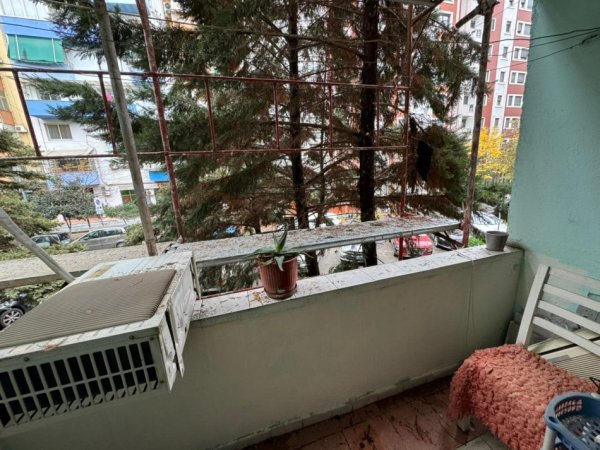 Tirane, jepet me qera apartament 3+1+Ballkon Kati 2, 100 m² 700 € 