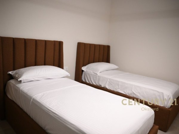 Tirane, shitet apartament 2+1+Ballkon Kati 7, 97 m² 125.000 € (qender kamez)