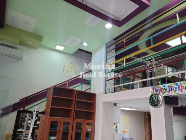 Tirane, jepet me qera ambjent biznesi Kati 1, 106 m² 600 € (Ali Demi)