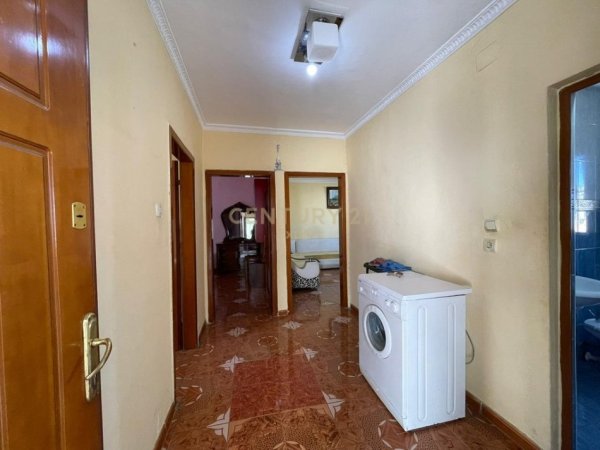 Tirane, shitet apartament 2+1+Ballkon Kati 5, 60 m² 100.000 € (laprake prane kmy)