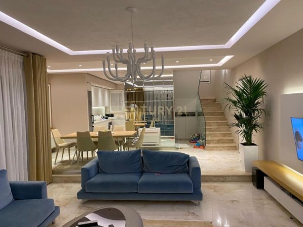 Durres, shitet Vile 3+1+Aneks+Ballkon Kati 2, 280 m² 750.000 € (Gjiri i Lalezit)