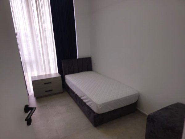 Tirane, jepet me qera apartament 2+1 Kati 2, 123 m² 1.350 € (LIQENI I THATE KOMPLEKSI FZ)