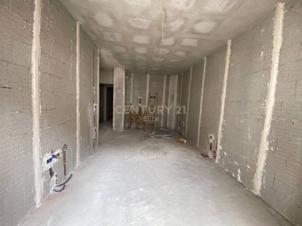 shitet 1+1 , 67 m² 72.000 €