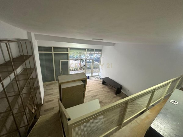 Tirane, shitet ambjent biznesi Kati 0, 60 m² 80.000 € (astir)