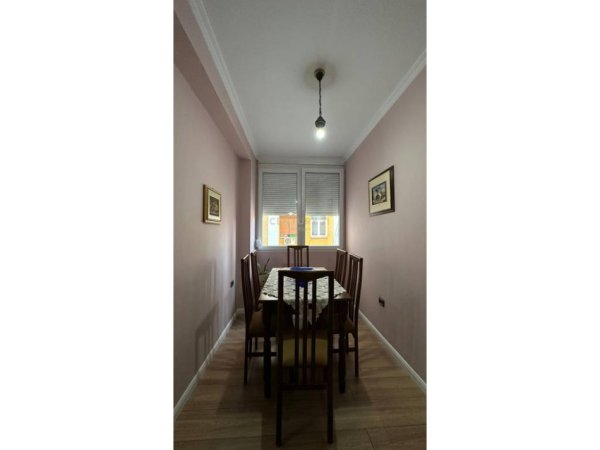 Tirane, jepet me qera apartament Kati 8, 85 m² 650 € (Don Bosko)