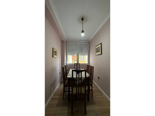 Tirane, jepet me qera apartament Kati 8, 85 m² 650 € (Don Bosko)