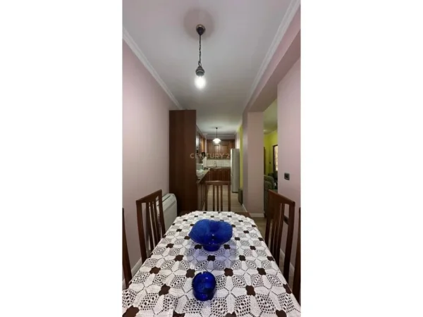 Tirane, jepet me qera apartament Kati 8, 85 m² 650 € (Don Bosko)