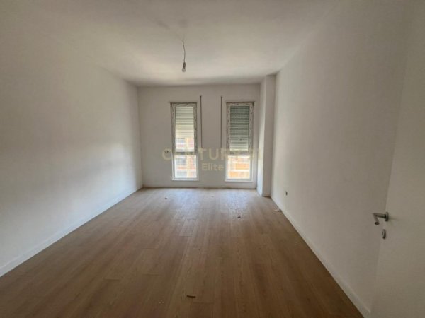 Tirane, shitet apartament 2+1 Kati 6, 99 m² 113.000 € (QTU)