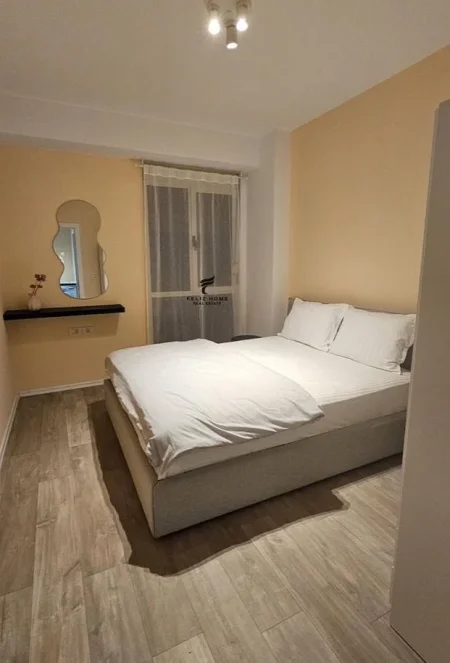 Tirane, jepet me qera apartament 1+1 Kati 4, 60 m² 800 € (BULEVARDI RI)