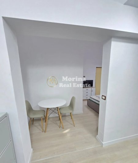 Tirane, jepet me qera garsonier Kati 2, 36 m² 550 € (Qender)