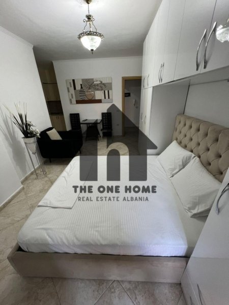 Tirane, jepet me qera garsonier 1+1 Kati 5, 50 m² 500 € (Stacioni trenit)