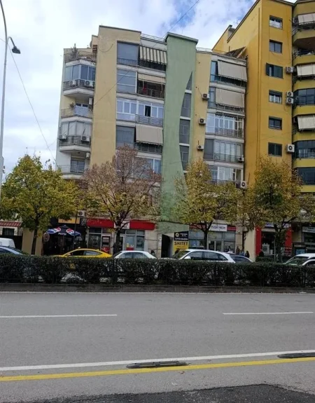 Tirane, shitet apartament 2+1 Kati 3, 103 m² 258.000 € (21 dhjetori)