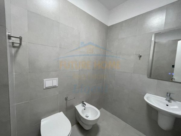 Qera, Apartament 2+1+Post Parkimi, Liqeni i Thate, Tiranë. 1,300 €